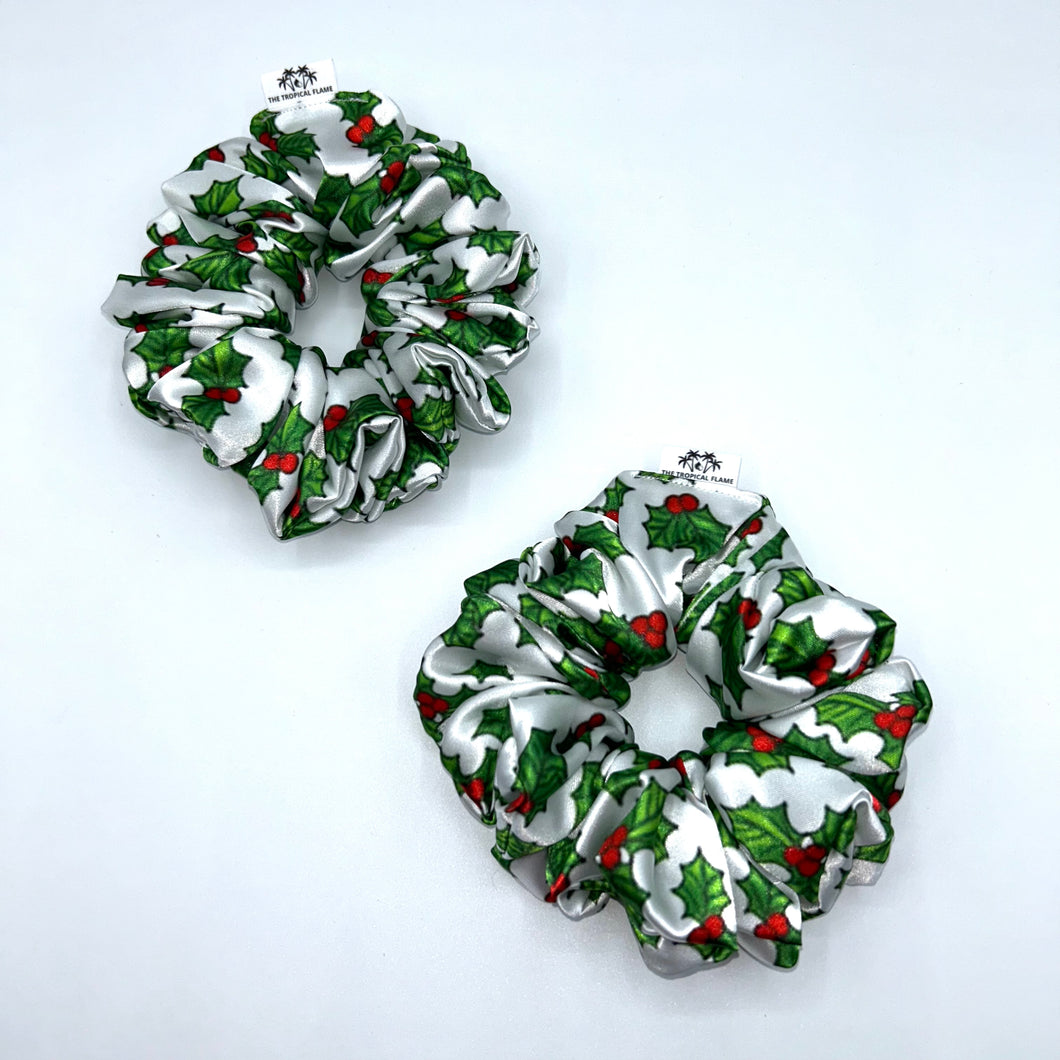 Cranberry Leaf Ornament - Christmas Scrunchie